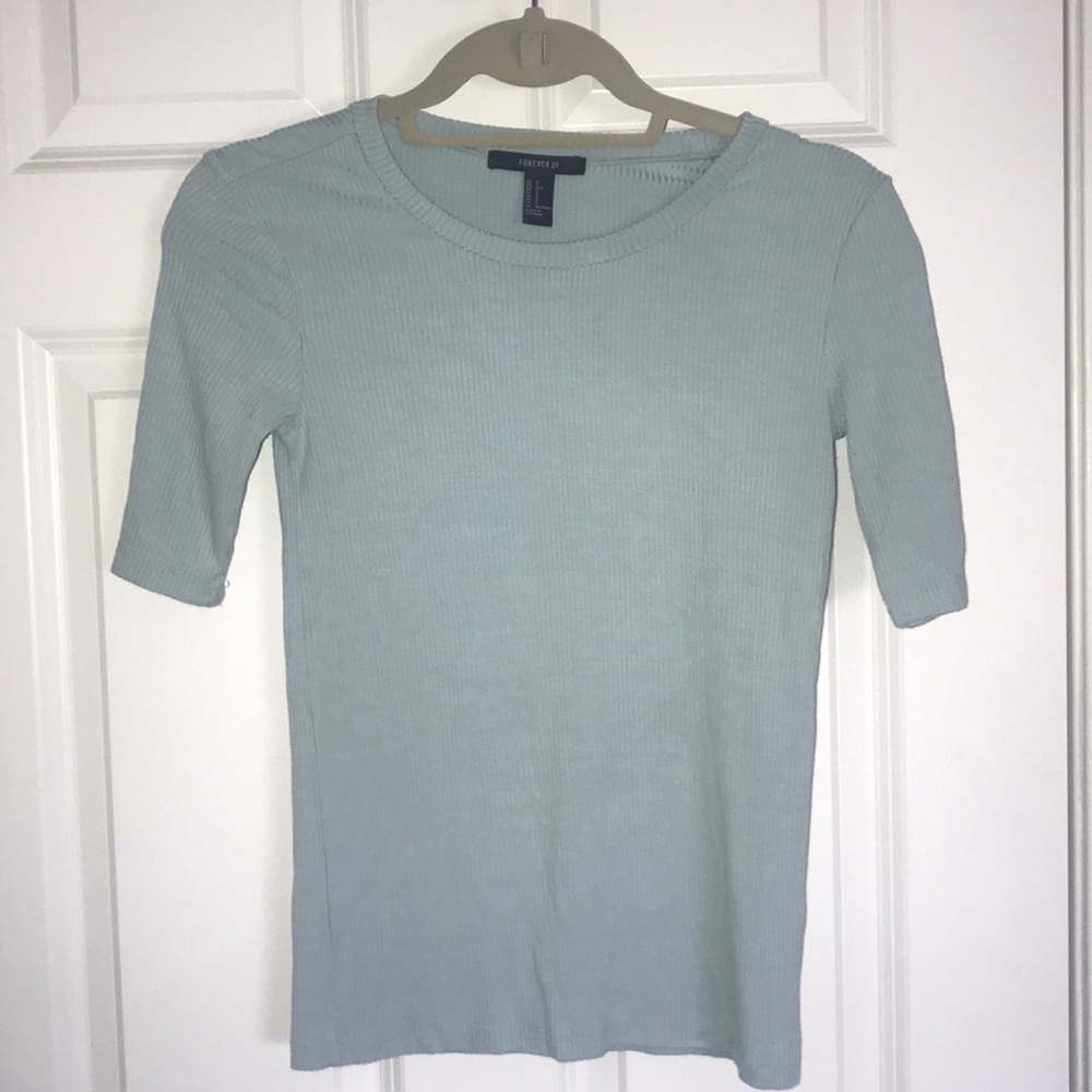 Forever 21 Ribbed Crew Neck T-Shirt Size Small